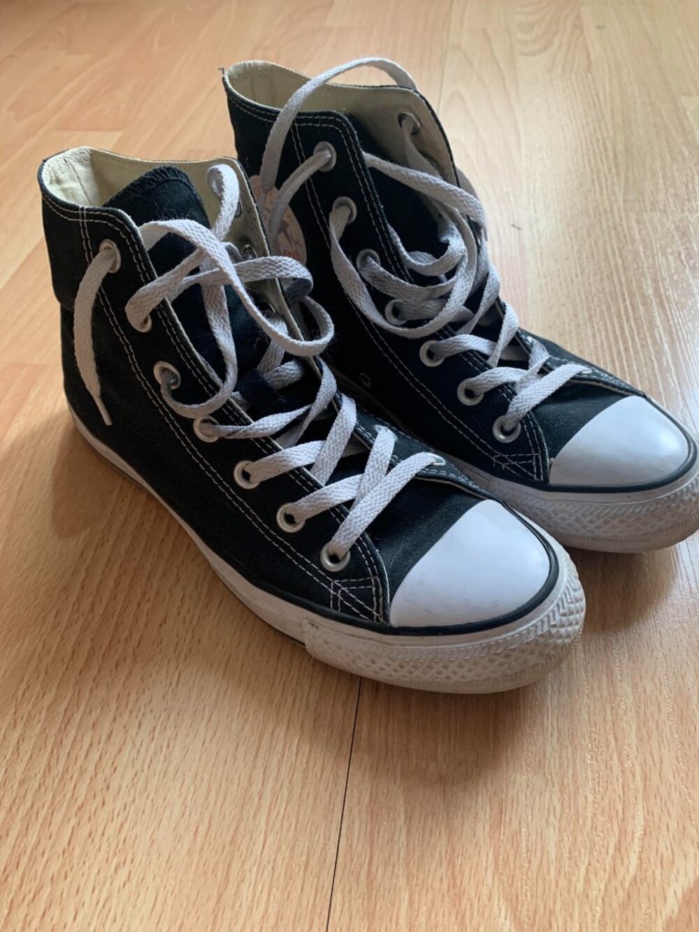 Black Converse Chuck Taylor High Tops Women's SIze 7.5